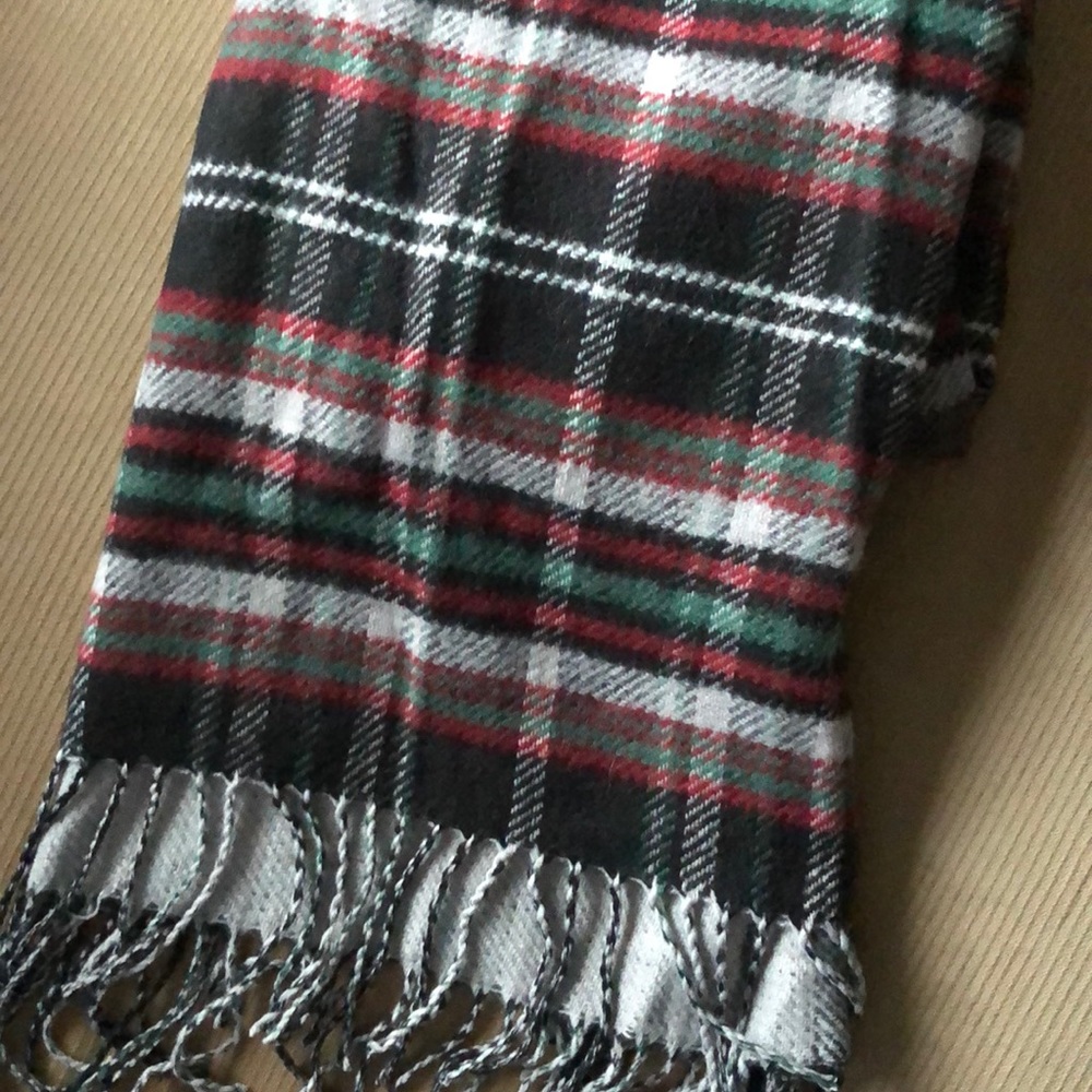Wool scarf